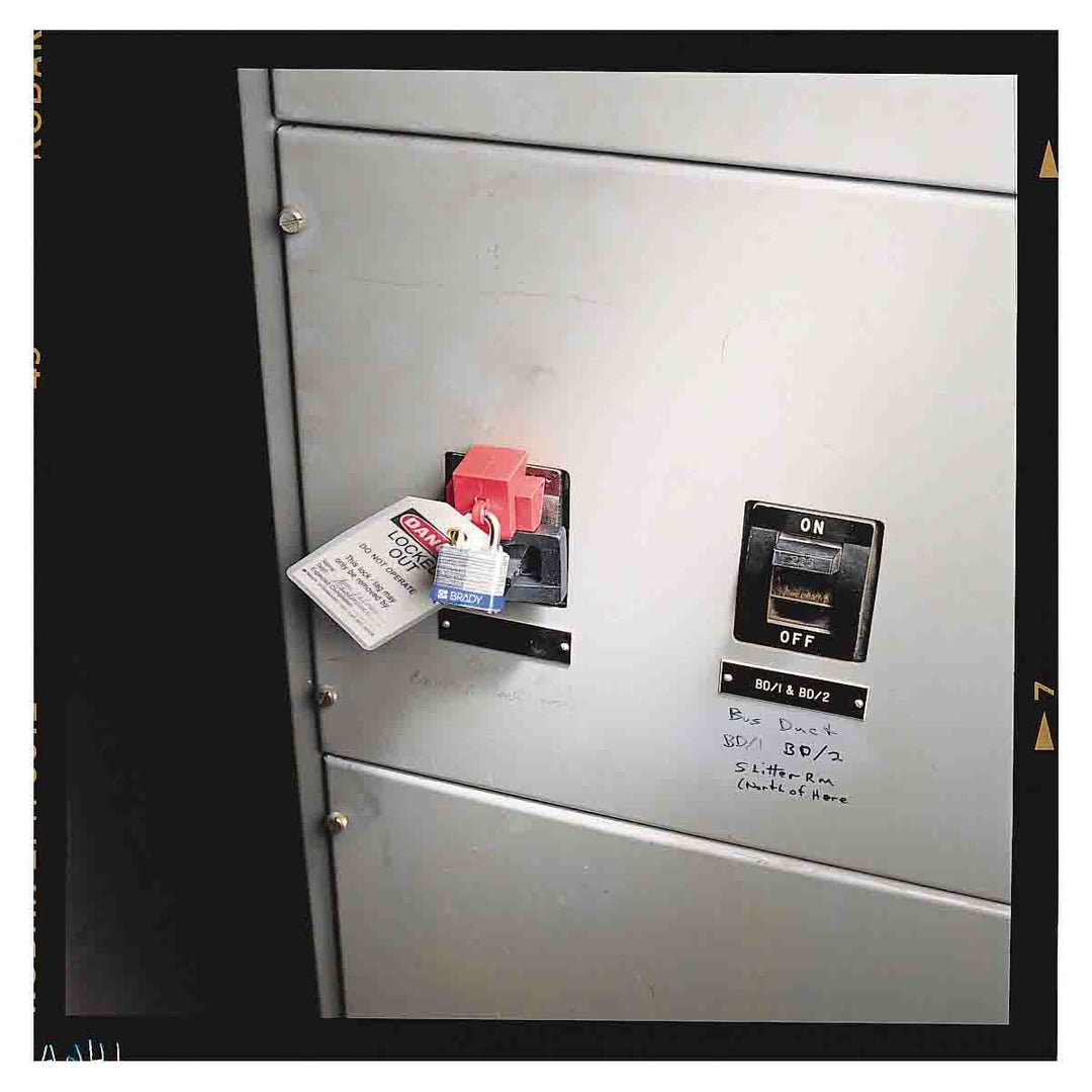Brady 65329, Oversized Clamp - On Breaker Lockout Device MTESolutions