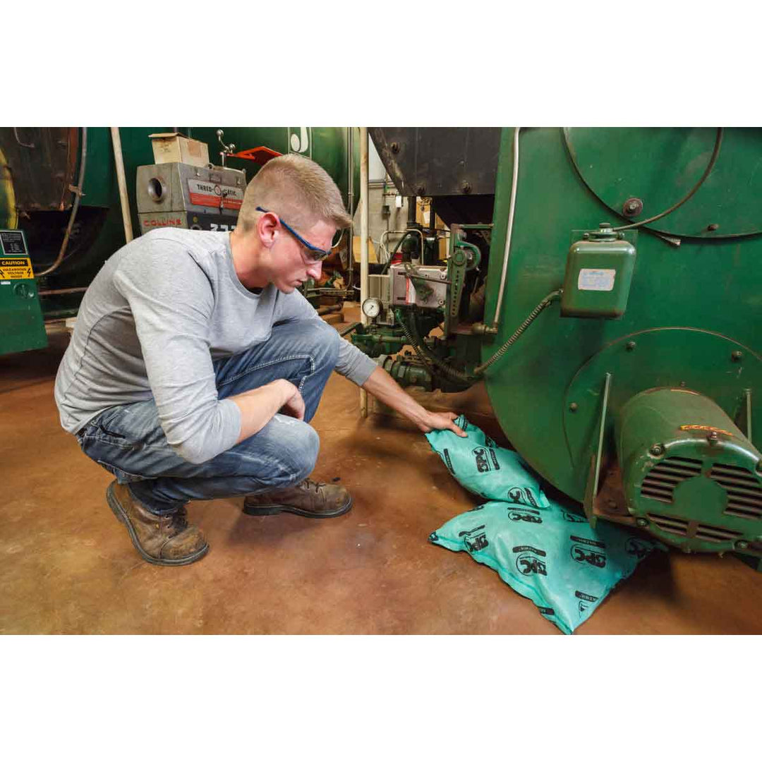 Brady SKH - XLT, HAZWIK Extra - Large Truck Spill Control Kit, Chemical Application MTESolutions