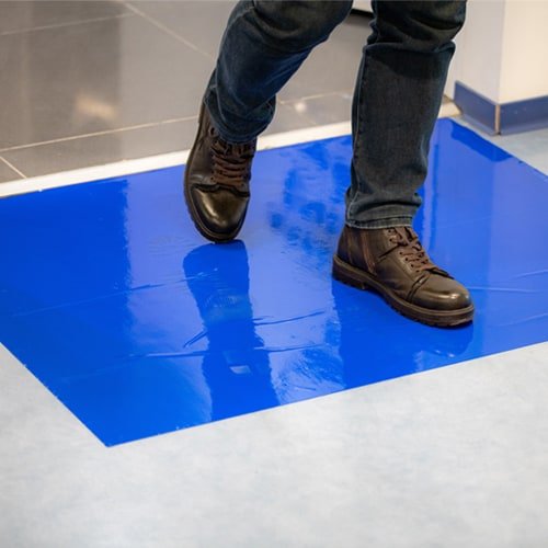 Transforming Technologies CTM2645BL Tacky Mat, 26 in x 45 in, Blue, Medium Tack, 45µ Thickness, 30 Sheets/Mat, 4 Mats/case MTESolutions